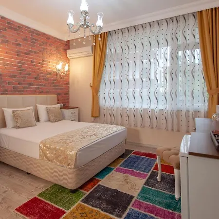 Отель Ozmen Old Town Kaleici Adult Only