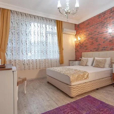 Отель Ozmen Old Town Kaleici Adult Only 2*